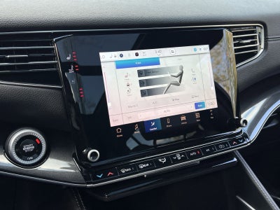 2024 Jeep Wagoneer Base