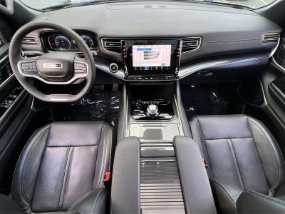 2024 Jeep Wagoneer Base