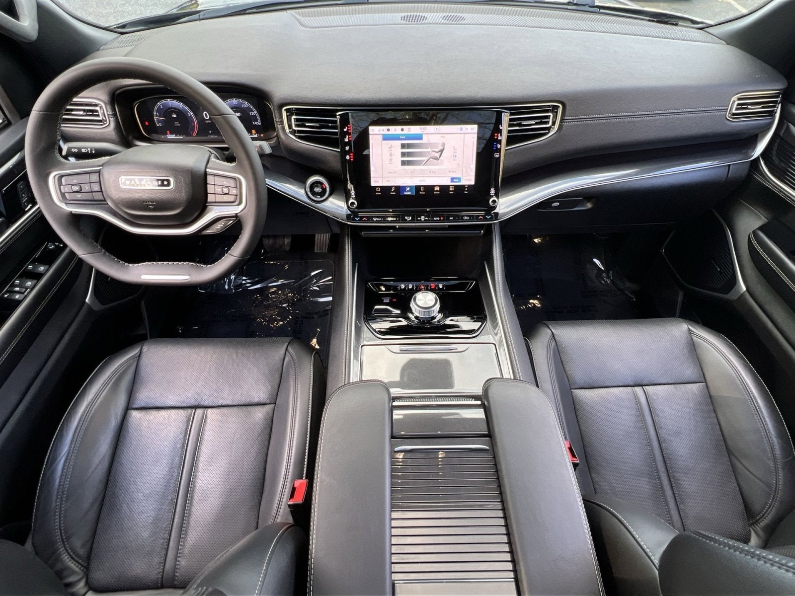 2024 Jeep Wagoneer Base