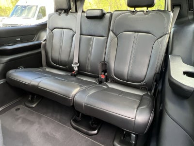 2024 Jeep Wagoneer Base