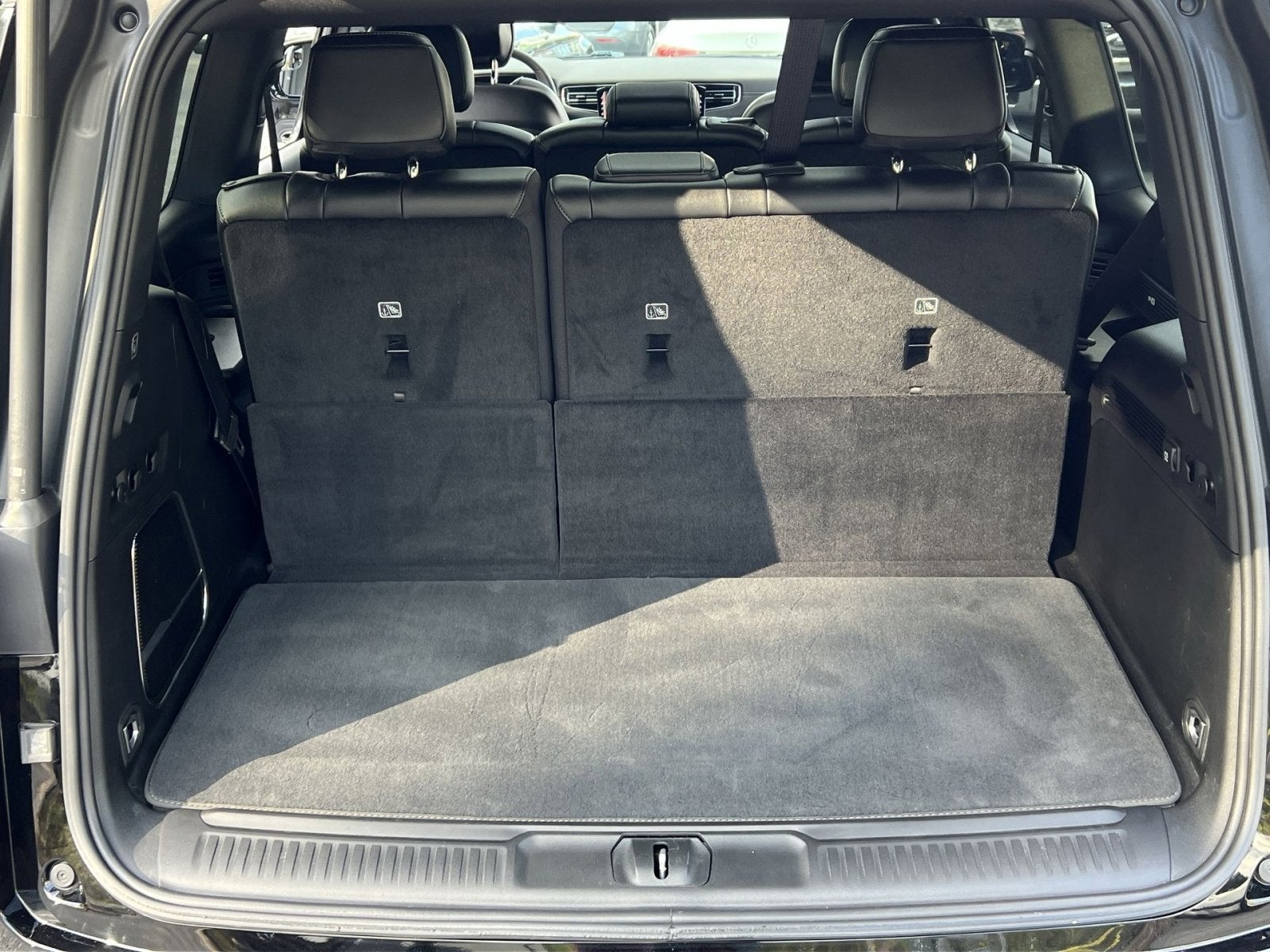 2024 Jeep Wagoneer Base