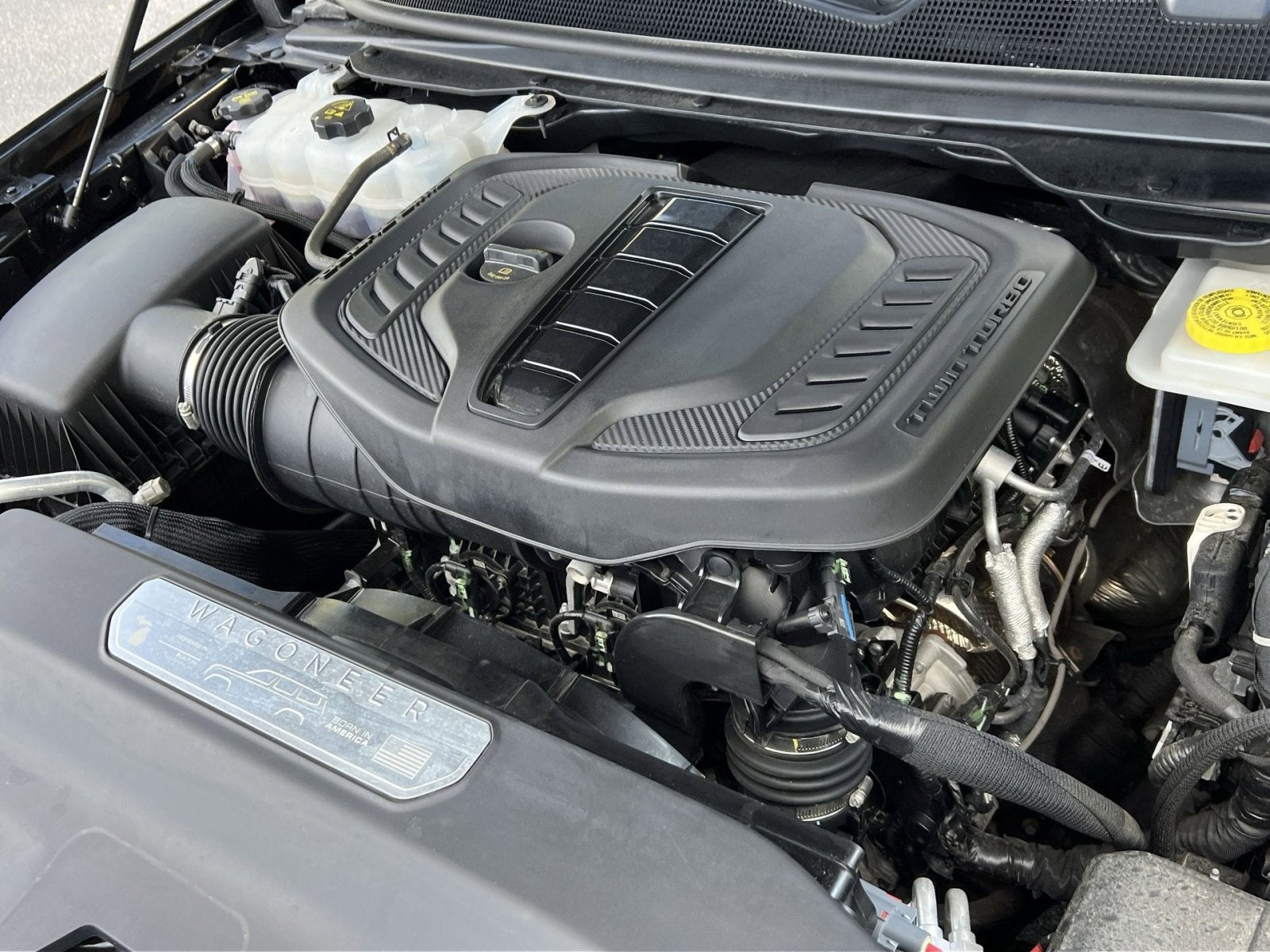 2024 Jeep Wagoneer Base