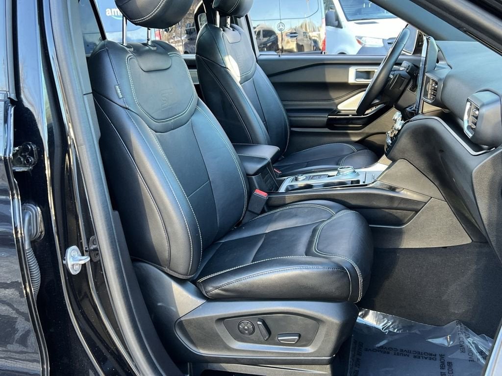 2022 Ford Explorer ST