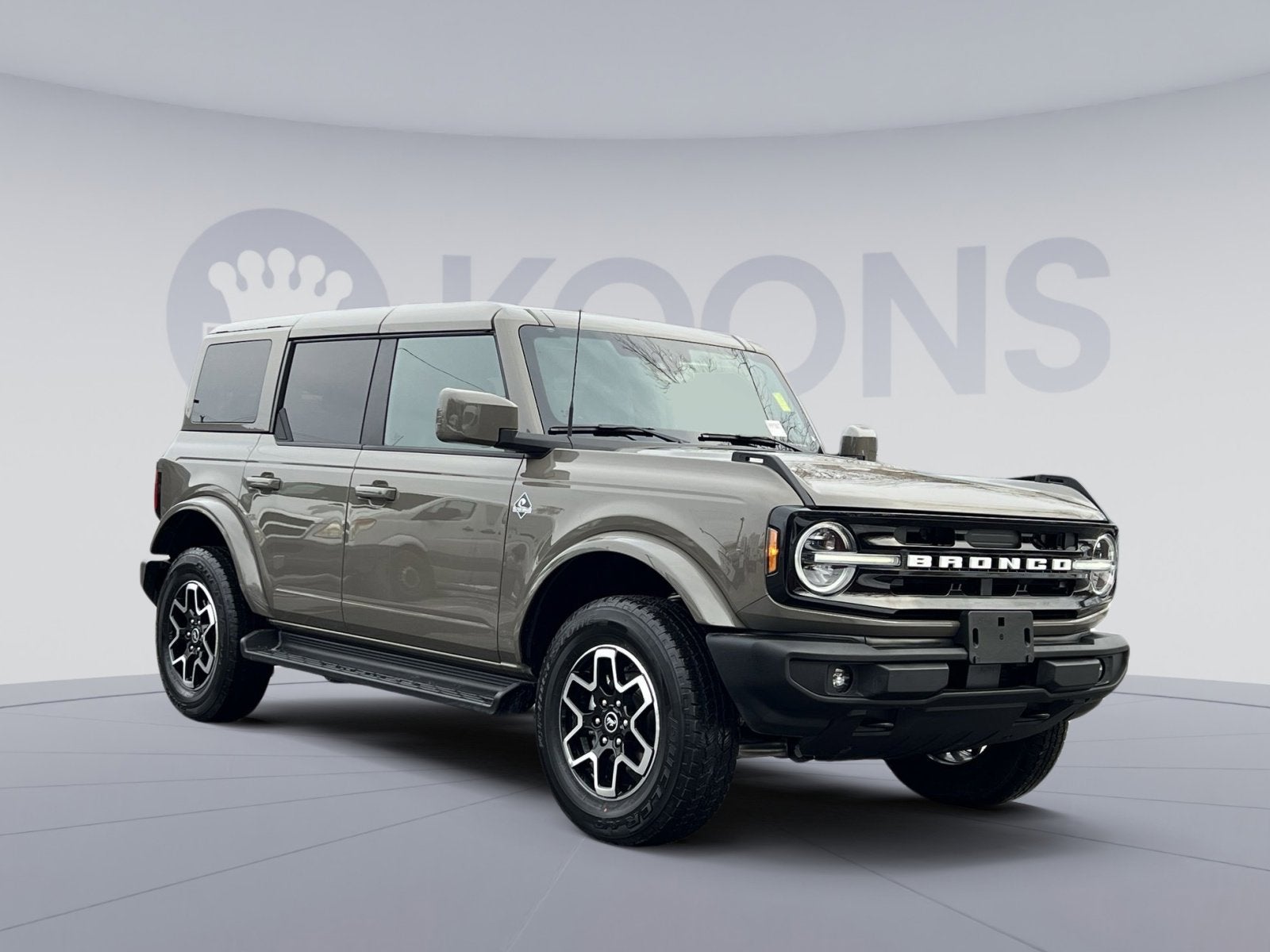 2025 Ford Bronco Outer Banks