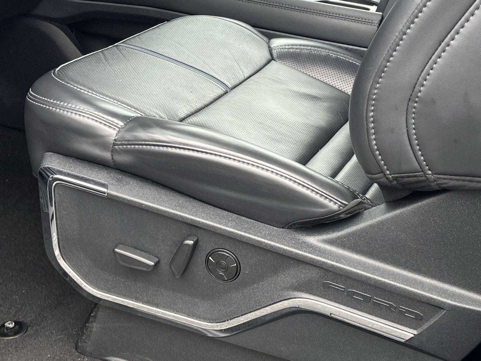 2025 Ford F-350SD Platinum