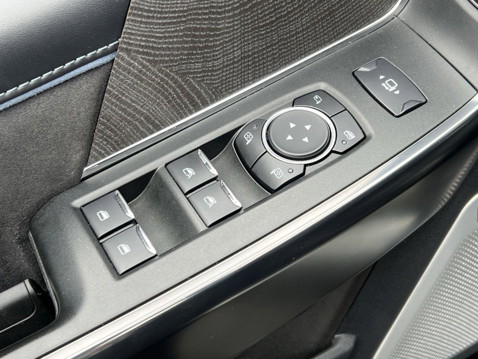 2025 Ford F-350SD Platinum