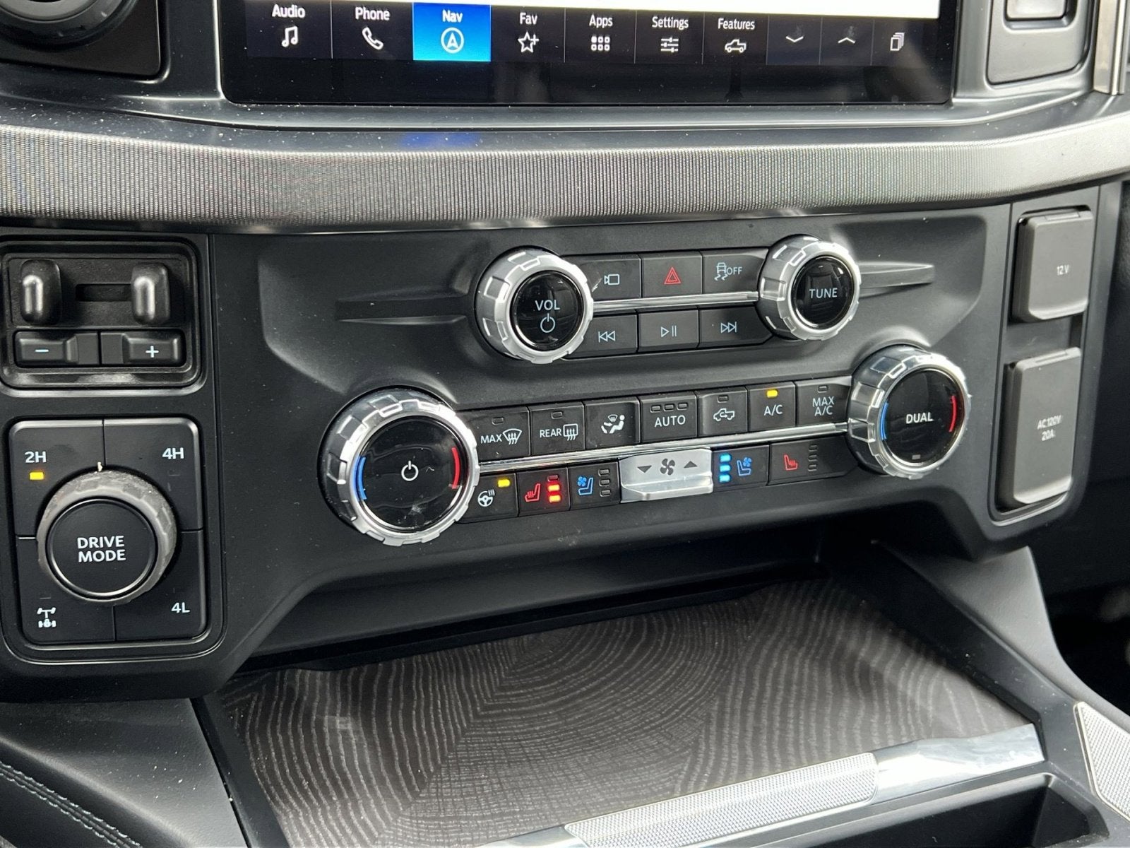 2025 Ford F-350SD Platinum