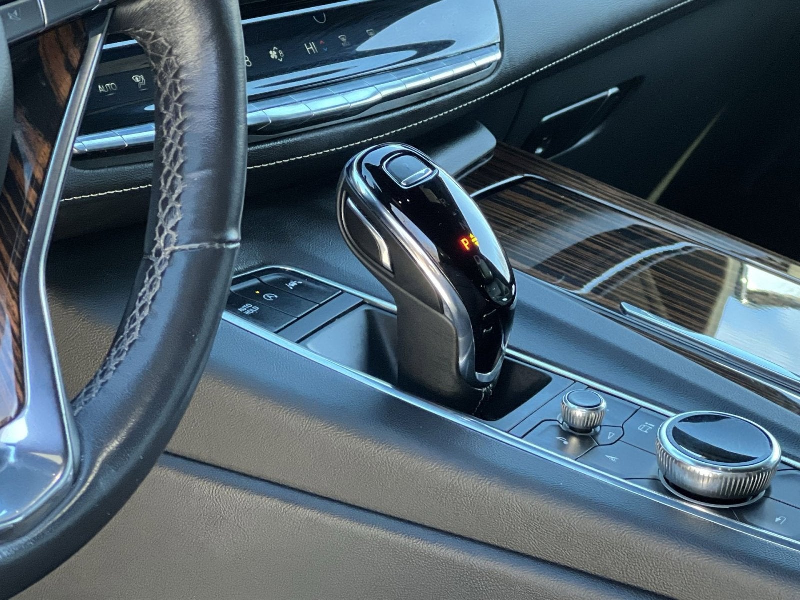 2023 Cadillac Escalade ESV Premium