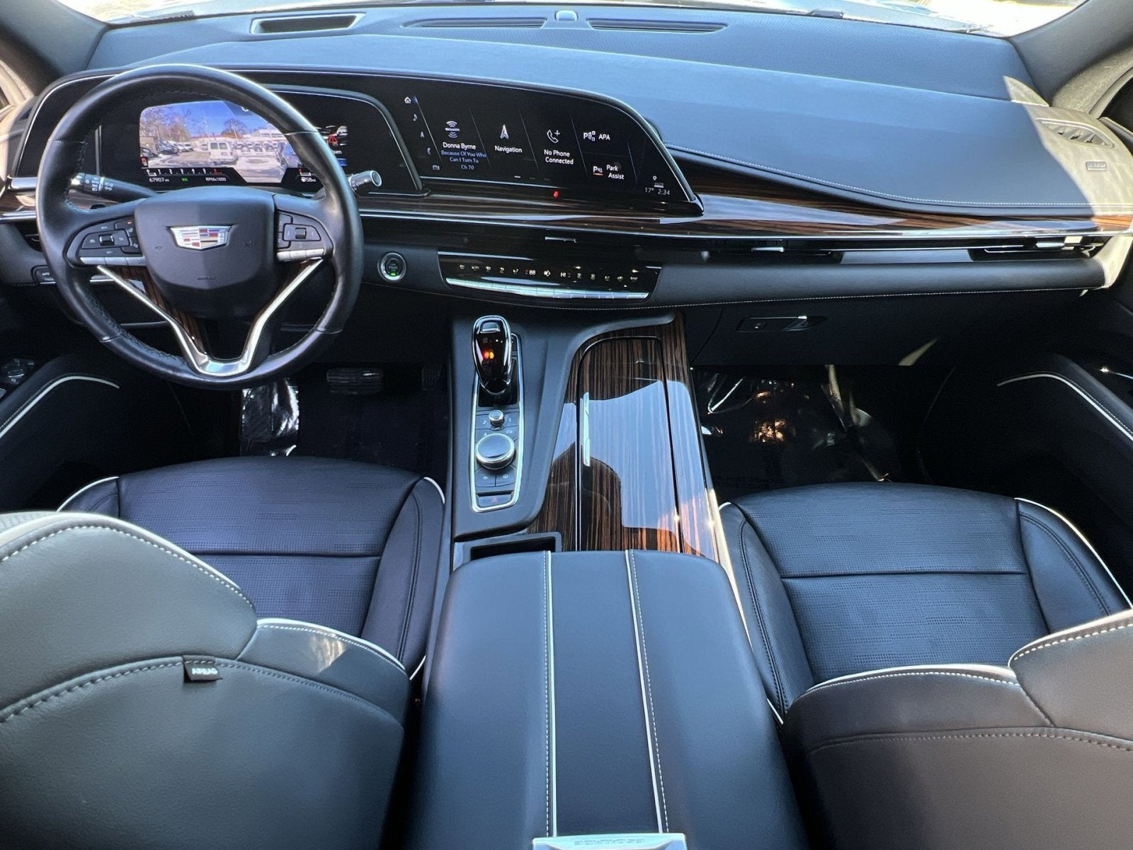 2023 Cadillac Escalade ESV Premium