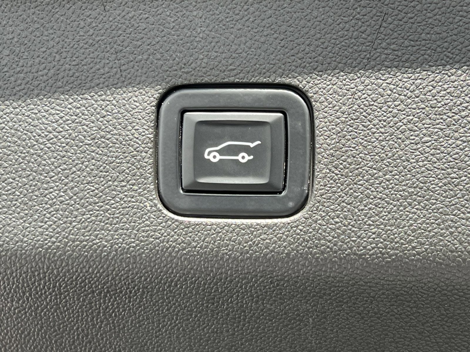 2023 Cadillac Escalade ESV Premium