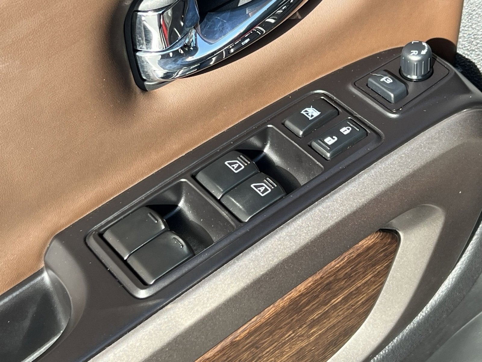 2020 Nissan Titan Platinum Reserve