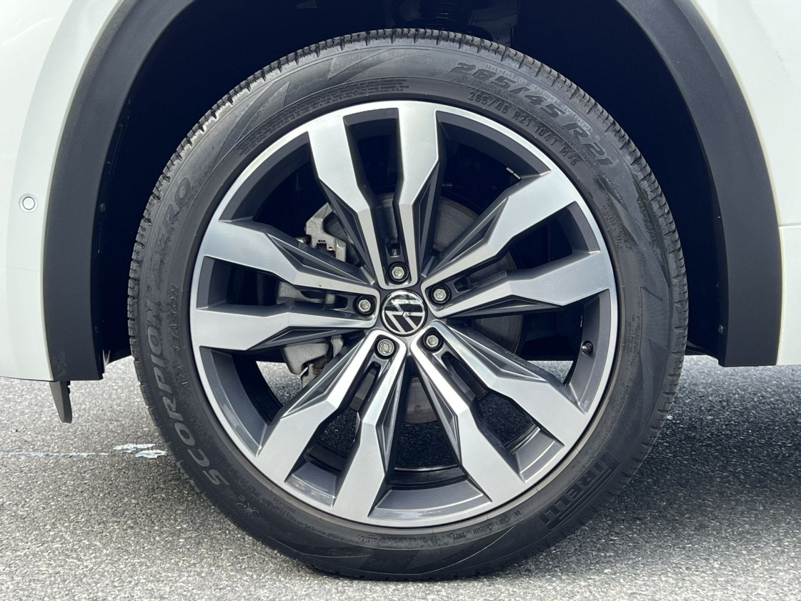 2022 Volkswagen Atlas 3.6L V6 SEL Premium R-Line