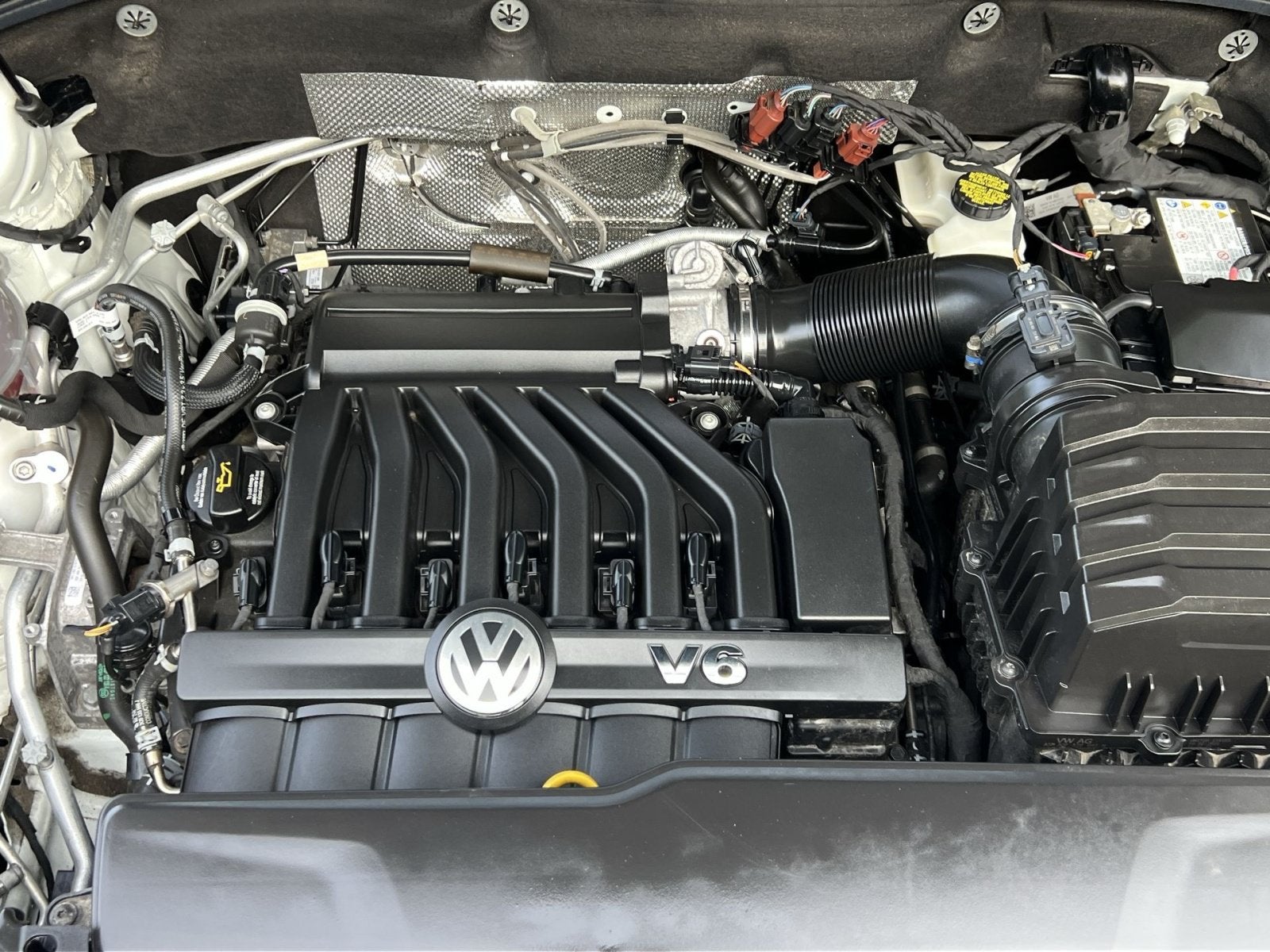 2022 Volkswagen Atlas 3.6L V6 SEL Premium R-Line