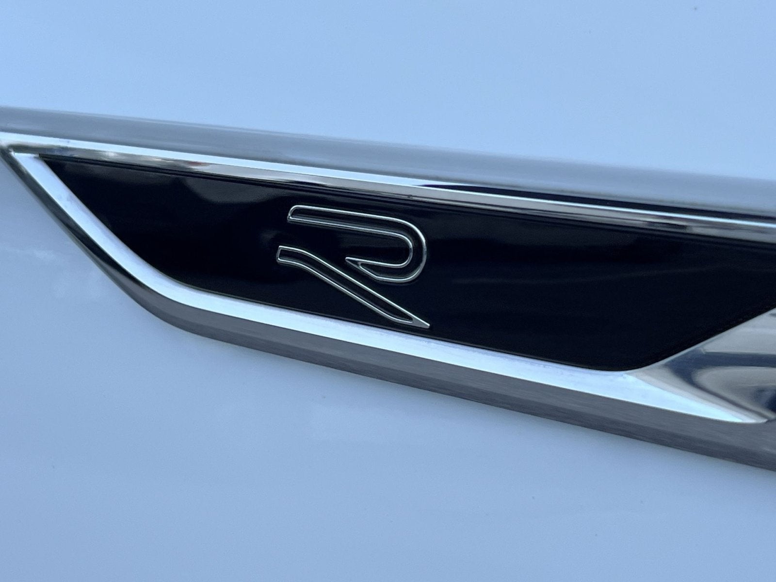 2022 Volkswagen Atlas 3.6L V6 SEL Premium R-Line
