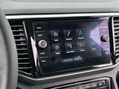 2022 Volkswagen Atlas Cross Sport 2.0T SE w/Technology