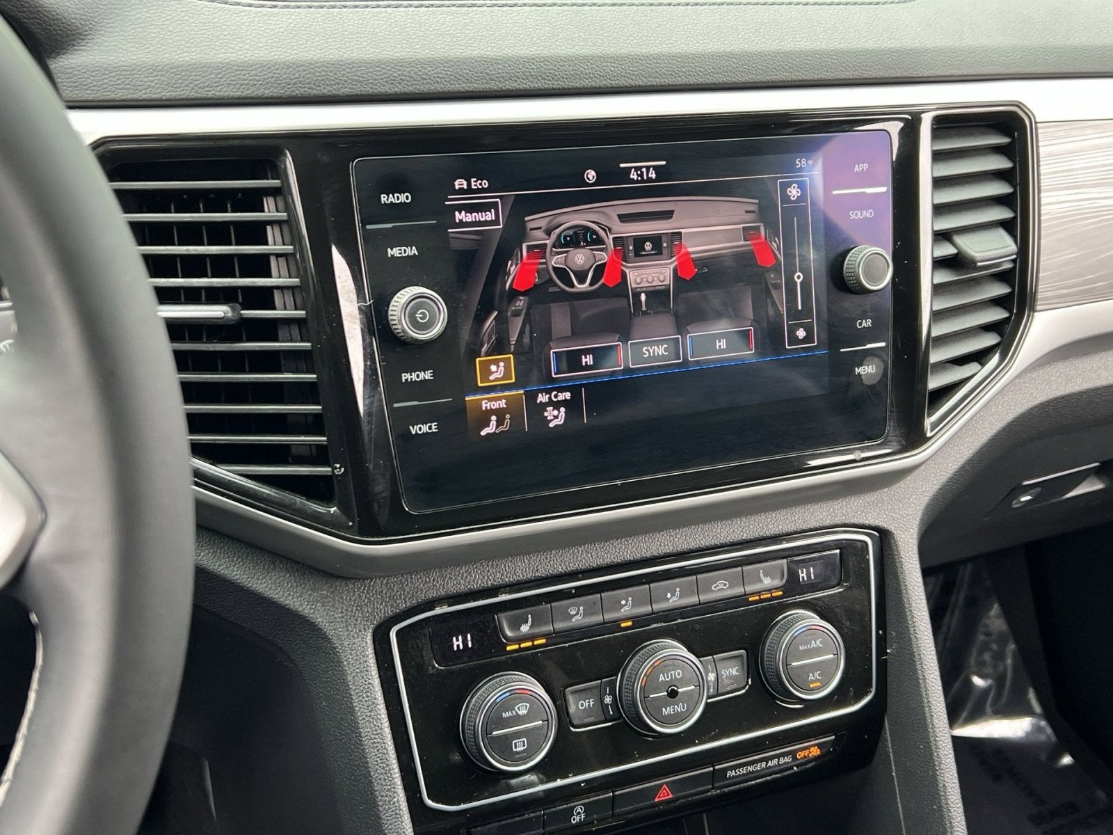 2022 Volkswagen Atlas Cross Sport 2.0T SE w/Technology
