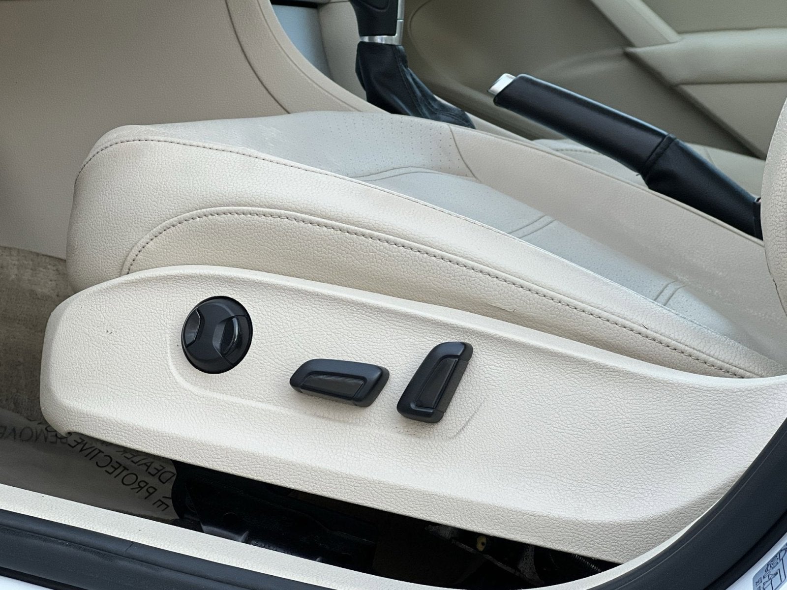 2013 Volkswagen Passat 2.5 SE