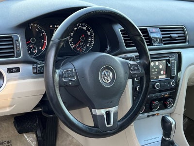 2013 Volkswagen Passat 2.5 SE