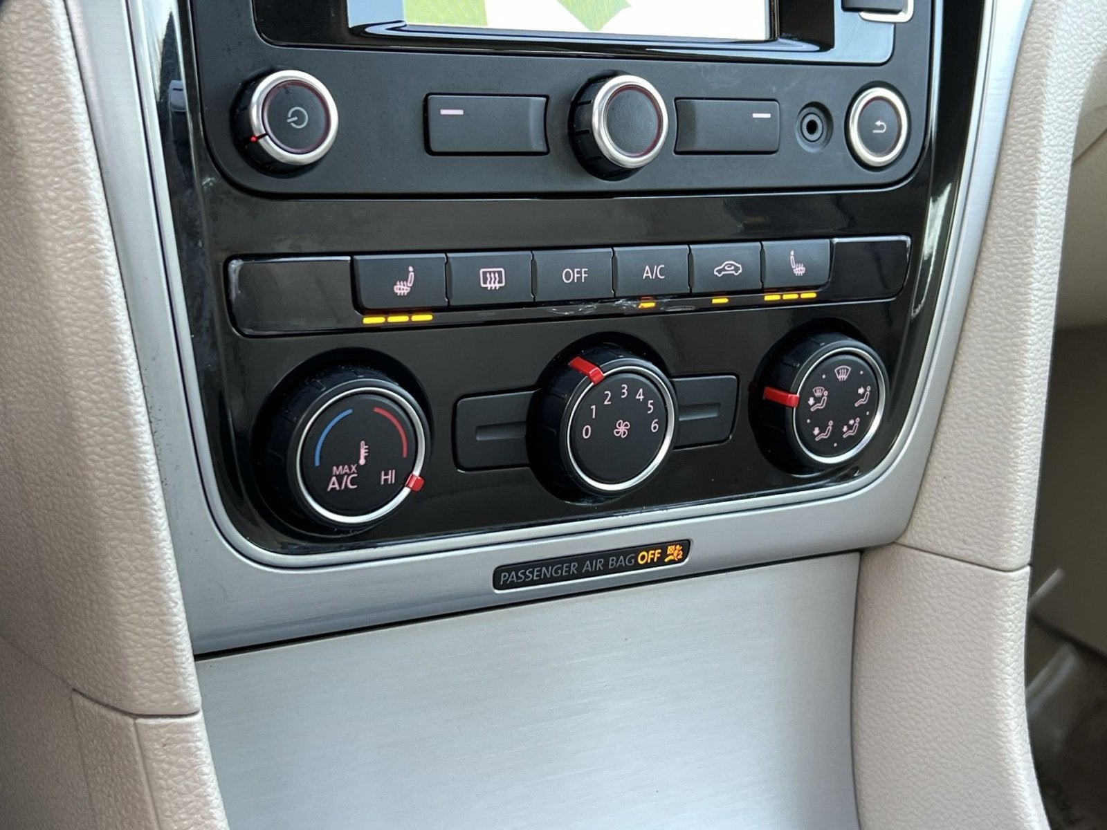 2013 Volkswagen Passat 2.5 SE