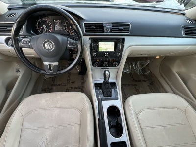 2013 Volkswagen Passat 2.5 SE
