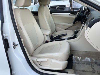 2013 Volkswagen Passat 2.5 SE