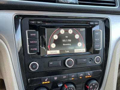 2013 Volkswagen Passat 2.5 SE