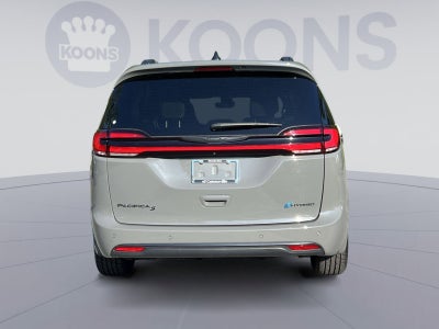 2023 Chrysler Pacifica Hybrid Touring L