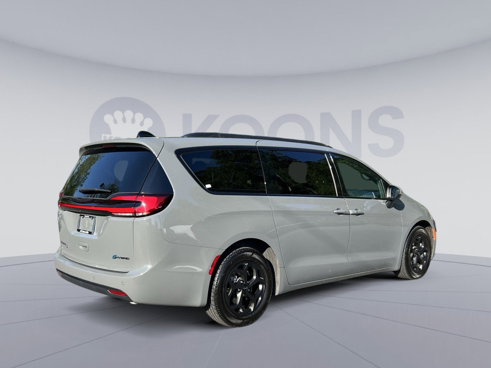 2023 Chrysler Pacifica Hybrid Touring L