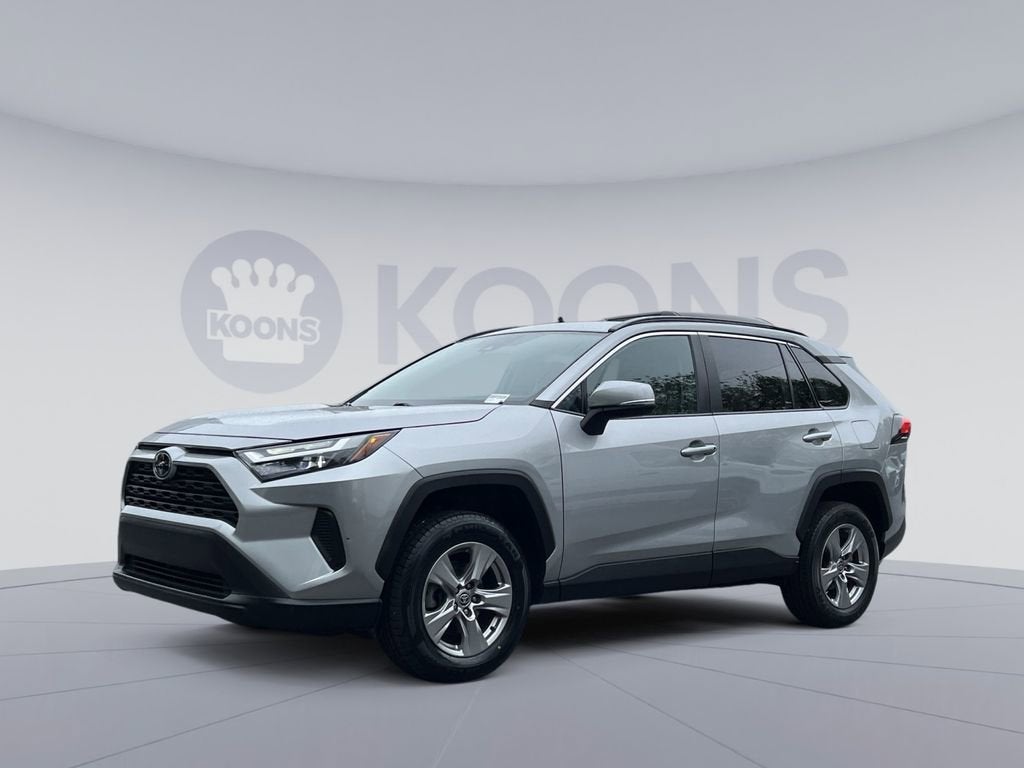 2023 Toyota RAV4 XLE AWD's photo