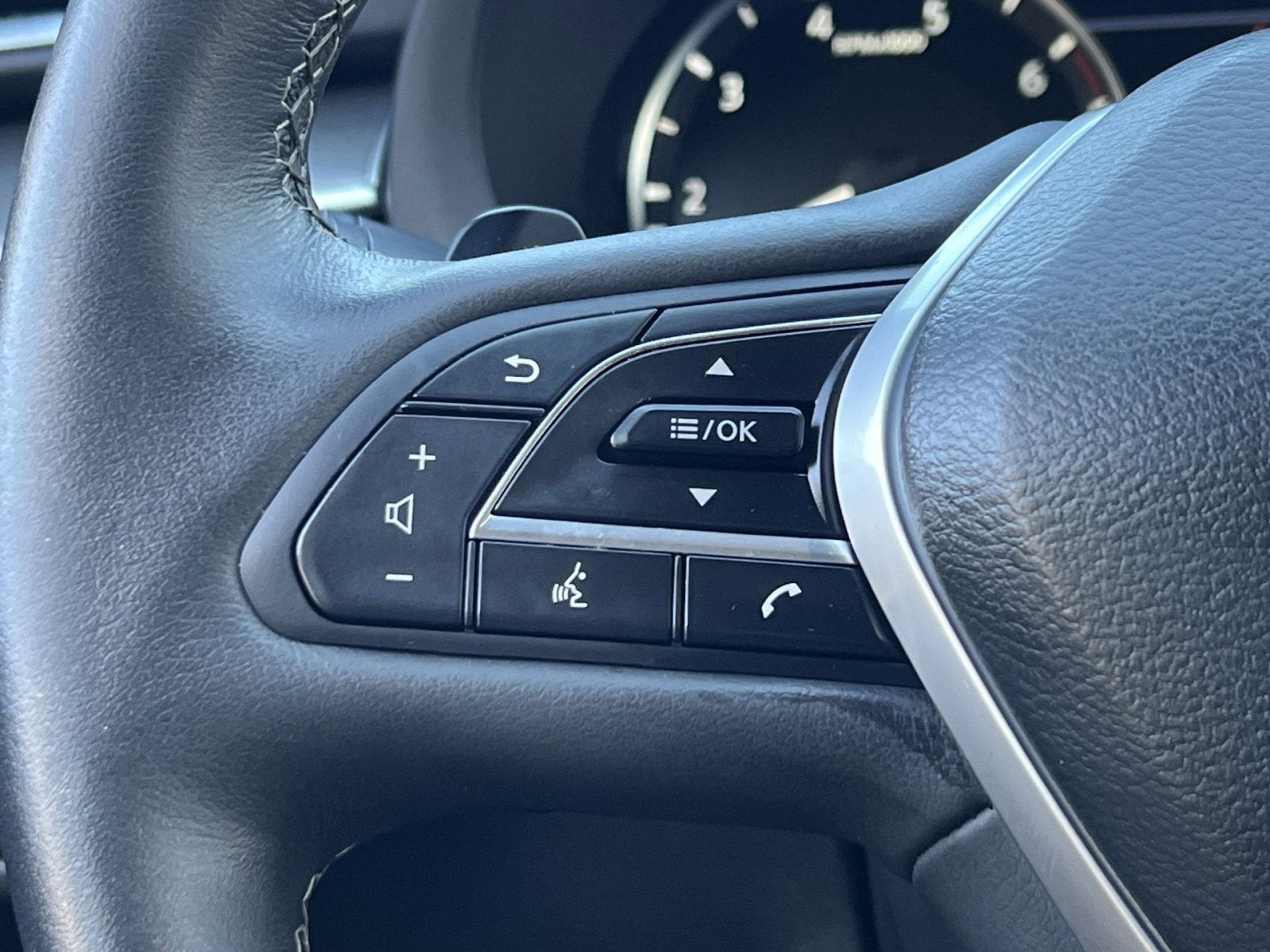 2023 INFINITI QX55 LUXE