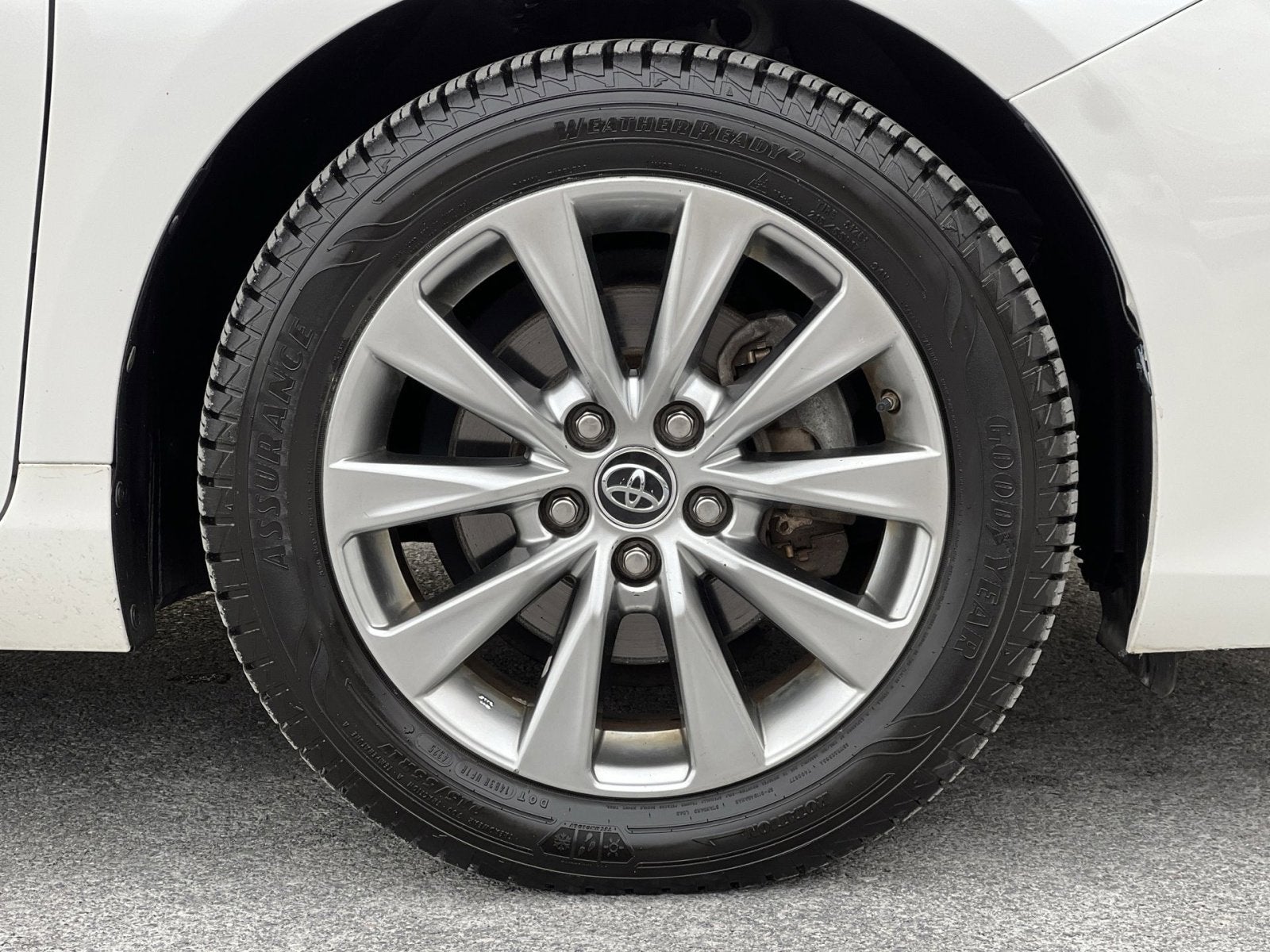 2015 Toyota Camry Hybrid LE