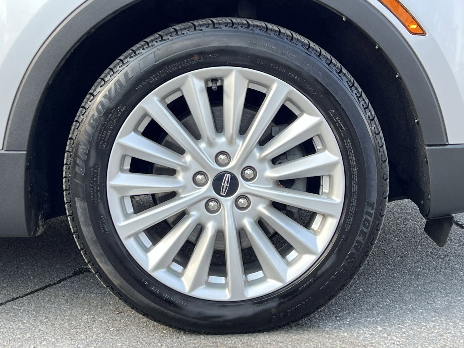 2019 Lincoln MKC Standard