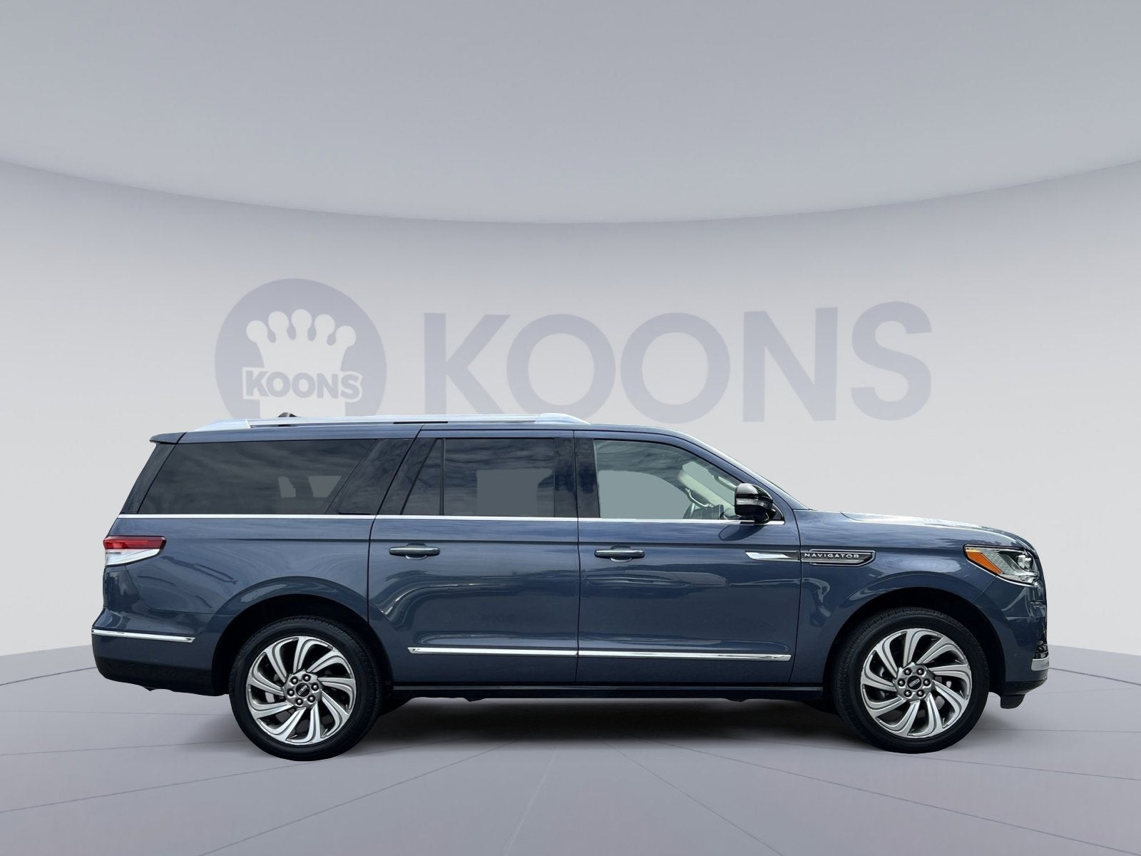 2022 Lincoln Navigator L Reserve