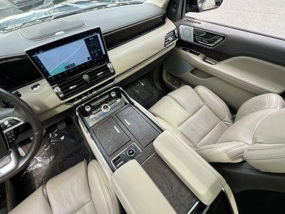 2022 Lincoln Navigator L Reserve