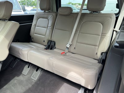 2022 Lincoln Navigator L Reserve