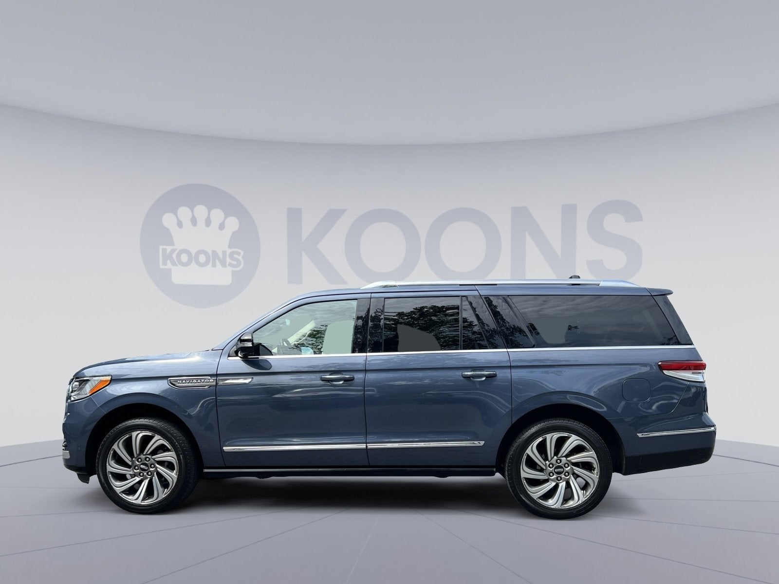 2022 Lincoln Navigator L Reserve