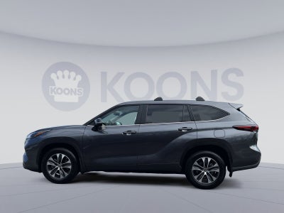 2024 Toyota Highlander XLE