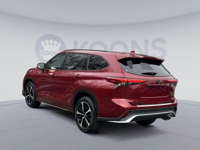 2022 Toyota Highlander XSE