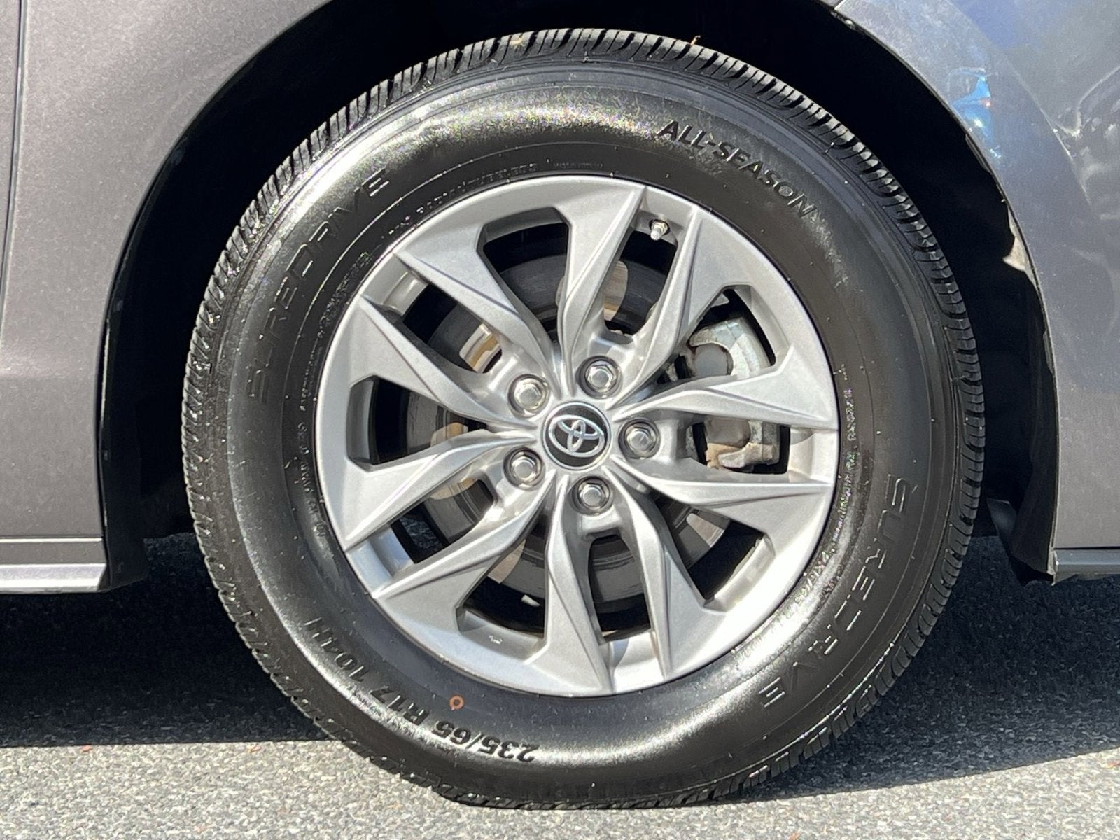 2024 Toyota Sienna XLE
