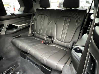 2022 BMW X7 M50i