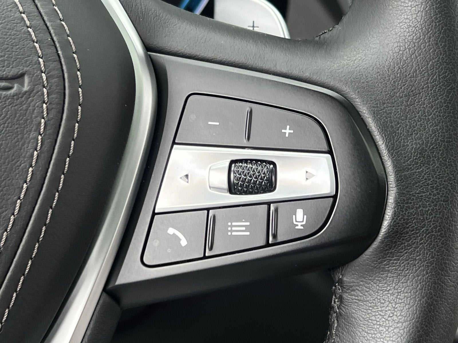 2023 BMW X5 xDrive45e