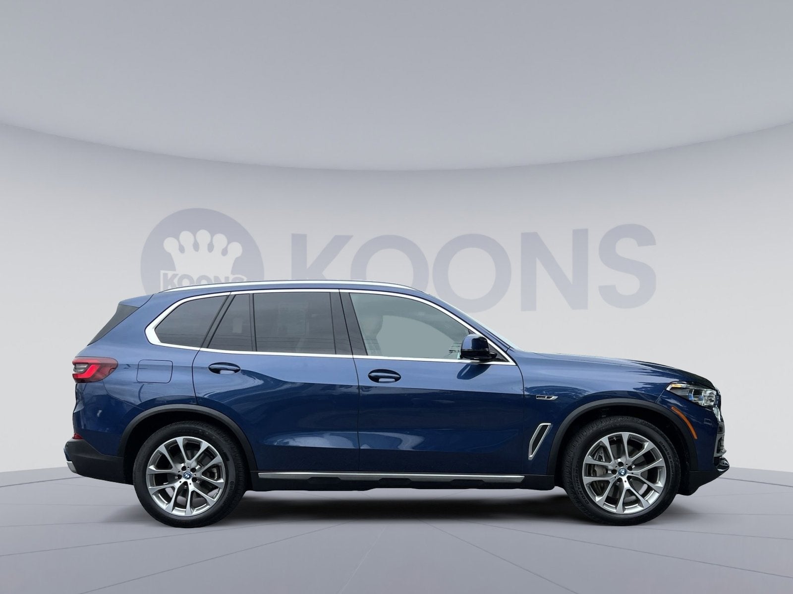 2023 BMW X5 xDrive45e