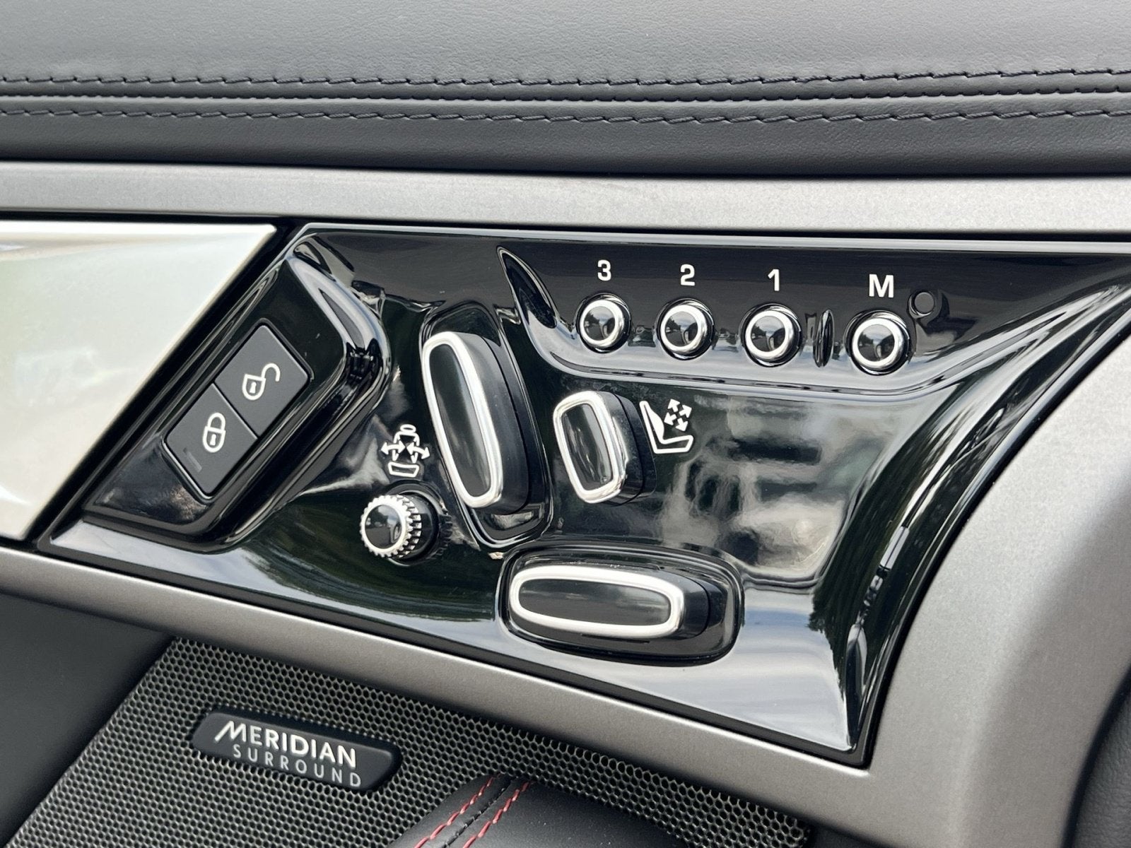 2016 Jaguar F-TYPE Base