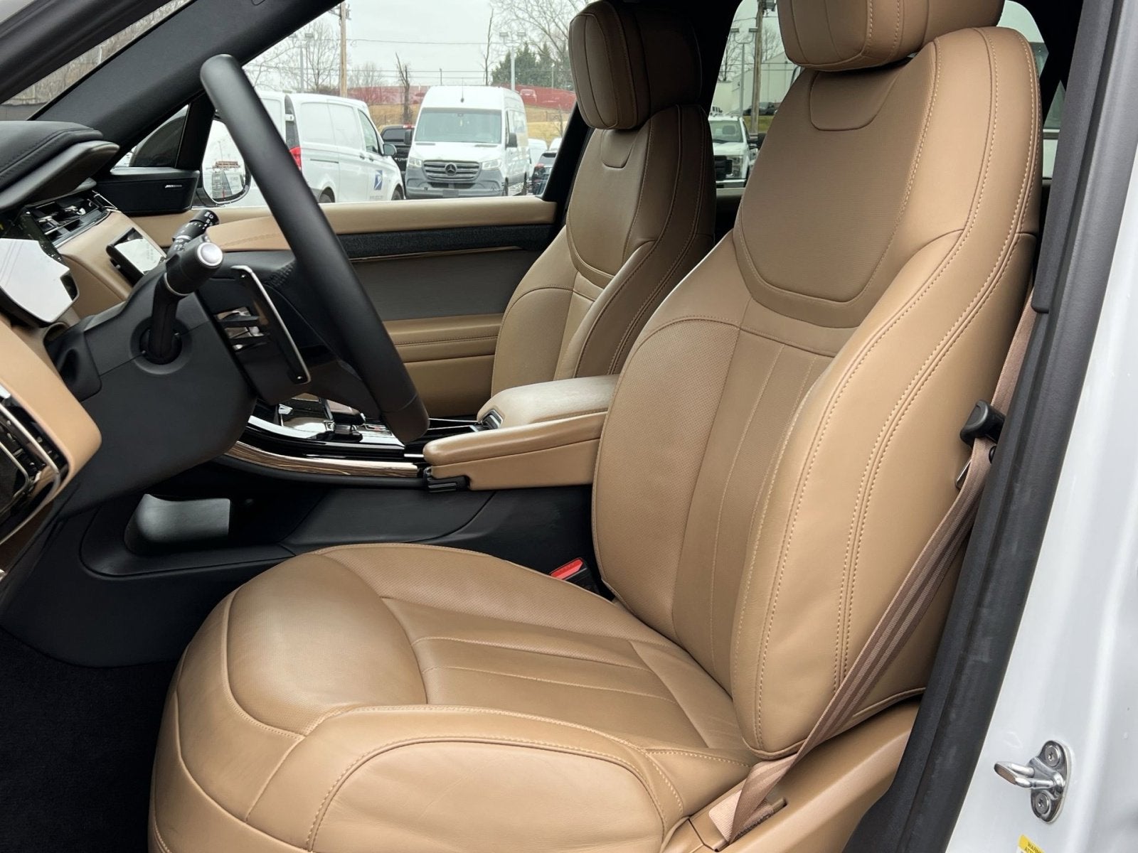 2025 Land Rover Range Rover Sport SE