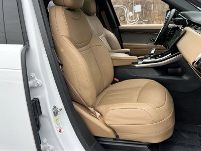 2025 Land Rover Range Rover Sport SE