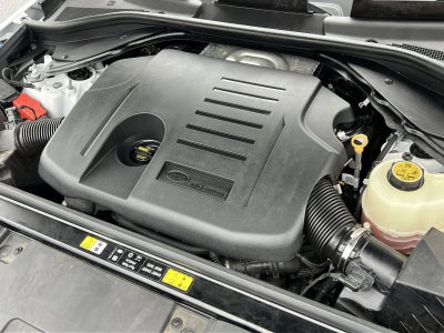 2025 Land Rover Range Rover Sport SE