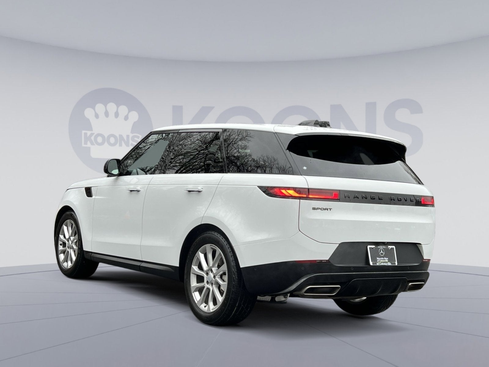 2025 Land Rover Range Rover Sport SE