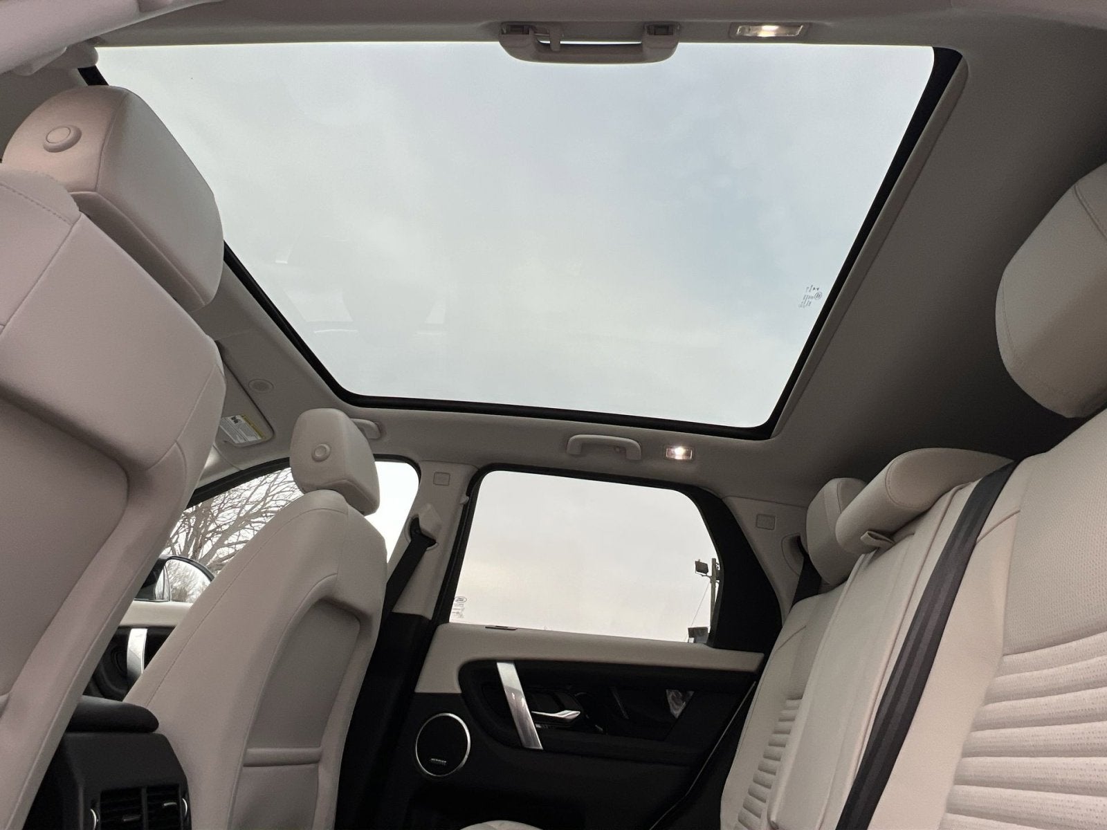 2022 Land Rover Discovery Sport SE