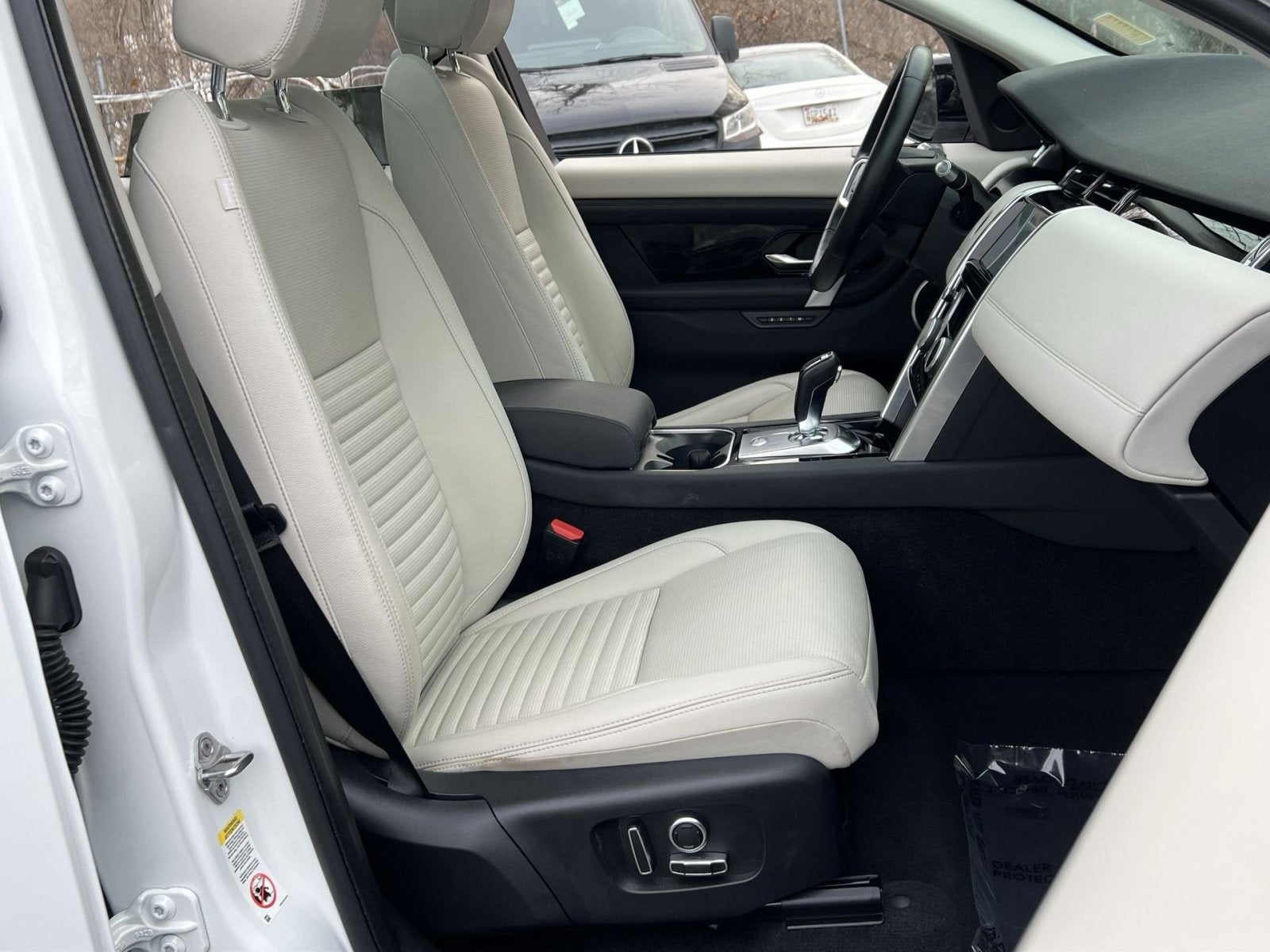 2022 Land Rover Discovery Sport SE