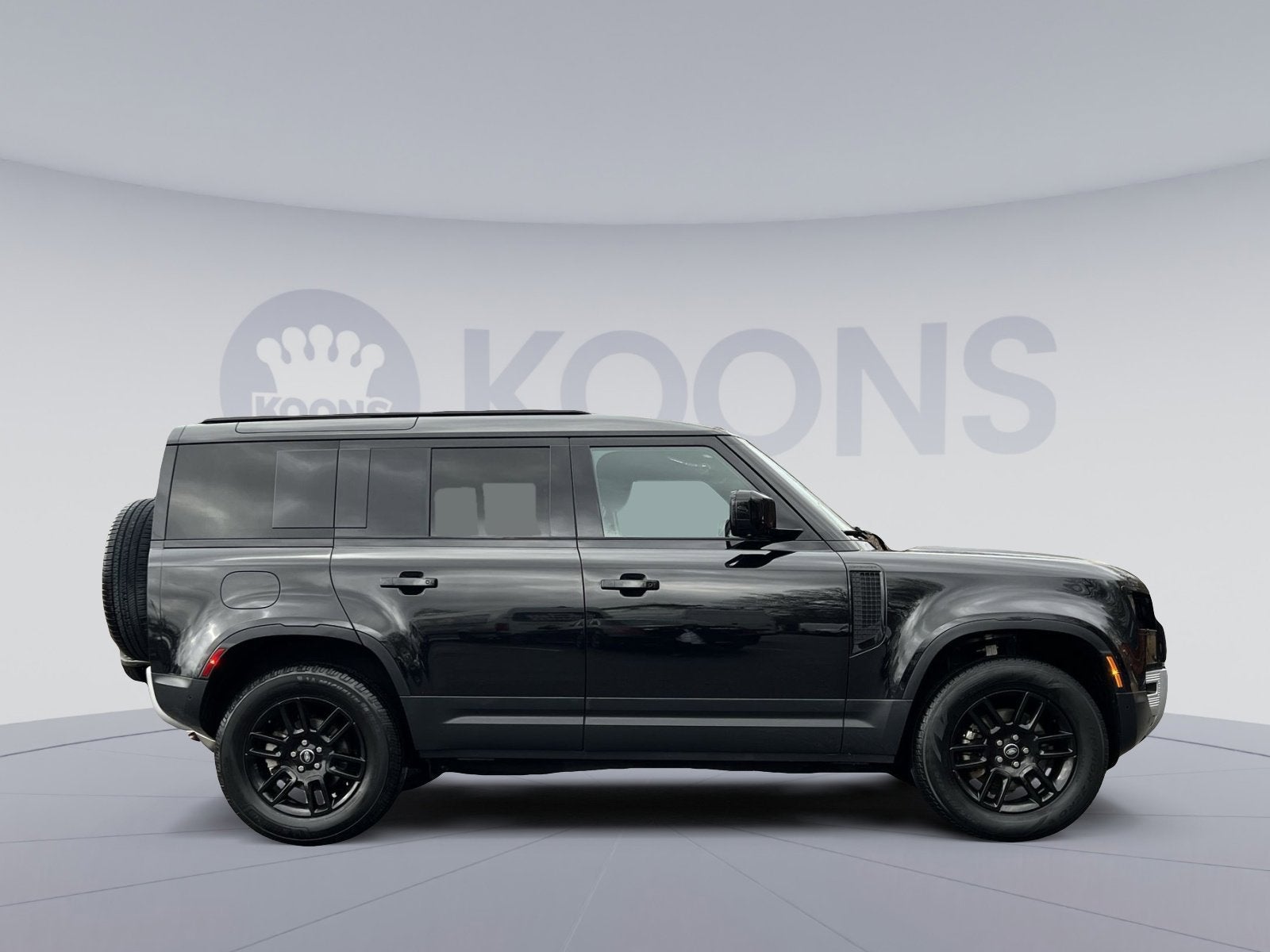2025 Land Rover Defender 110 S